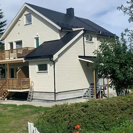 Fin Leilighet I Tromsdalen. トロムソ